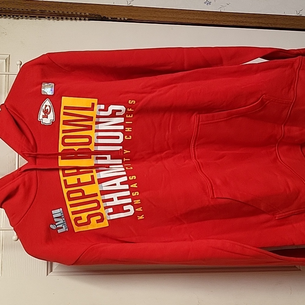 KC Chiefs hoodie NWOT